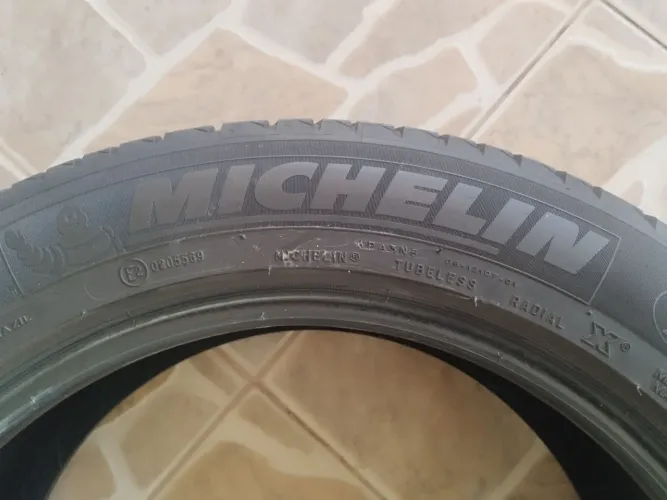 Pneu 215/55 R17- usado R$110,00 cada