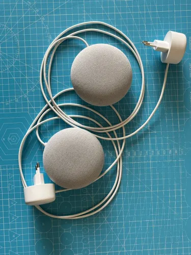 ?Par Google Nest Mini Caixas De Som Inteligentes Com Fonte