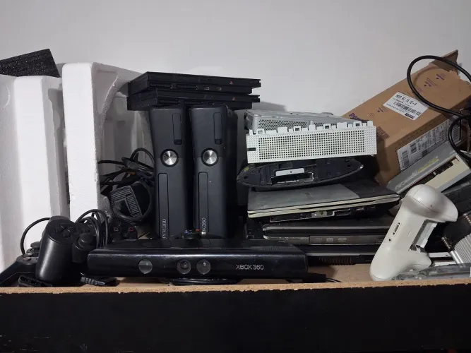 Lote de Vídeo Games e Notebooks