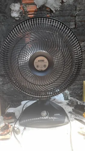 Vendo ventilador Arno Com Garantia.