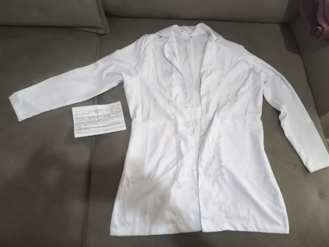 Vendo Jaleco Novo com nota fiscal !! Tam XL ! Pode levar para bordar Grátis !