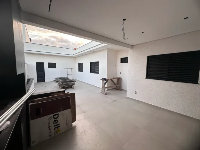 Linda Casa 3 quartos suite closet placa solar toda modulada