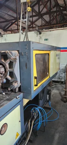 Maquina Injetora Termoplastica Himaco Rapid 1300-760 LHS, ano 2001