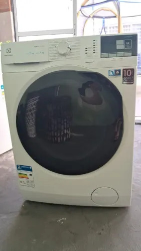 Lava E Seca Electrolux 11kg Perfect Care Inverter Lsp11
