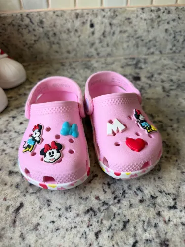 Crocs Minnie