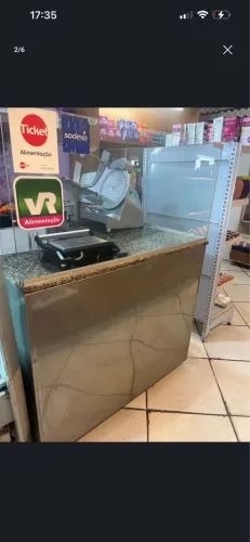 Balcão de canto com vitrine s pedra 