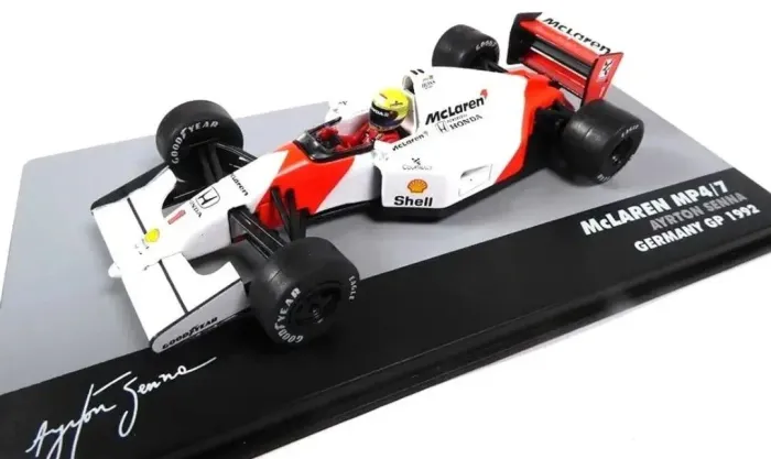 Miniatura McLaren mp4 7 Senna 