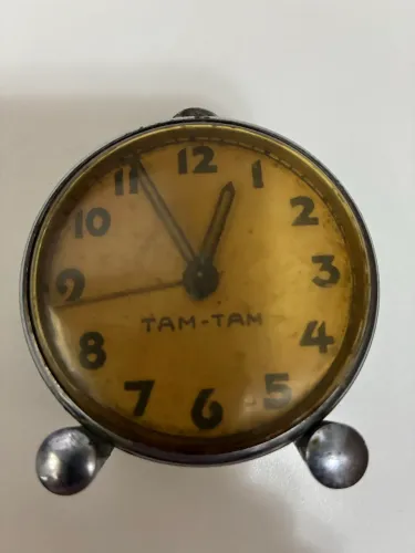Despertador Vintage modelo TAM TAM da CYMA WATCH SWISS