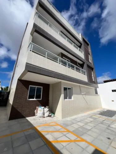 Oportunidade Imperdível! Excelente apartamento de 2 quartos com suíte e área externa exclu