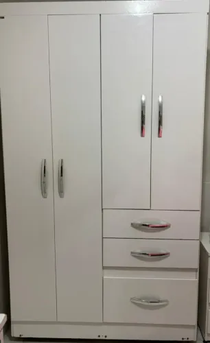GUARDA ROUPA + COMÔDA + MESA DE CABECEIRA 