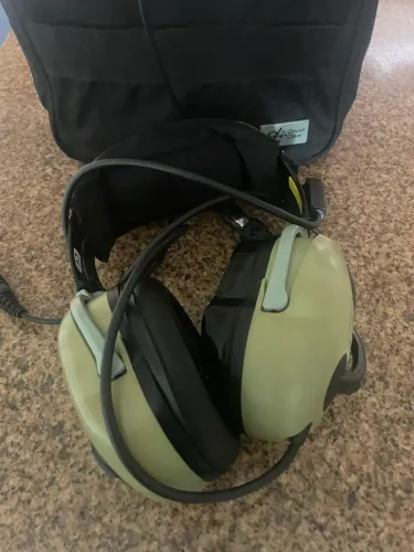 Fone de ouvido p avião