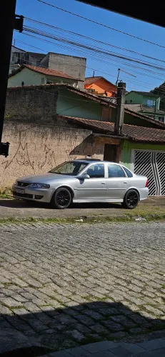 Chevrolet Vectra CD 2.2 16V / 2.0 16V Mec./aut. 2000