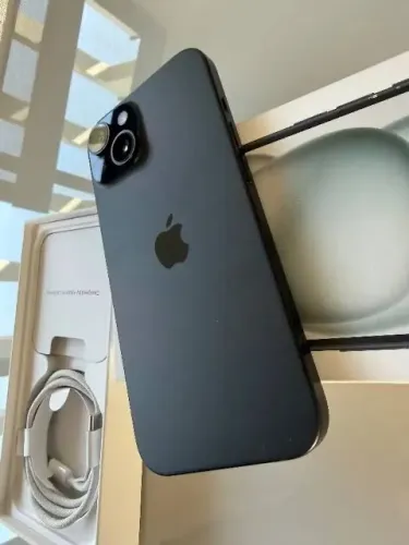 iPhone 15