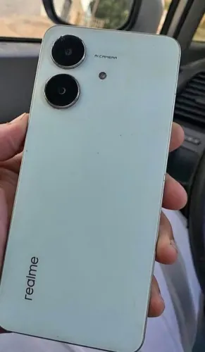 Realmi note
