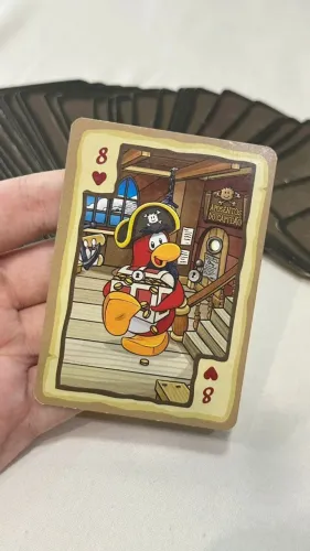 Baralho do Capitão RockHopper | Disney Club Penguin