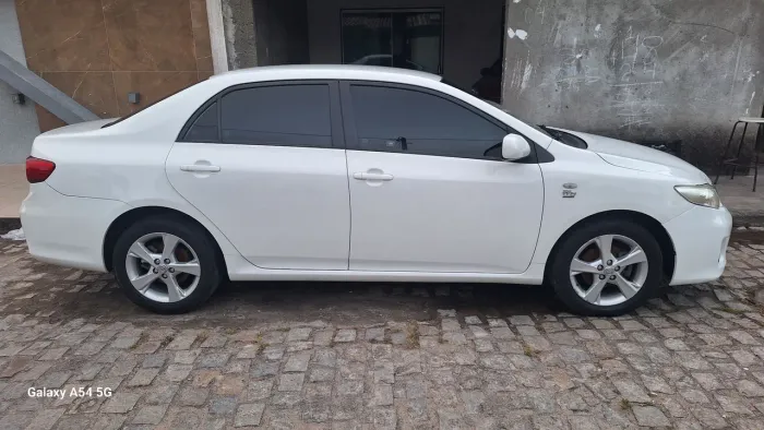 Toyota Corolla GLI 1.8 Flex 16V Aut. 2014