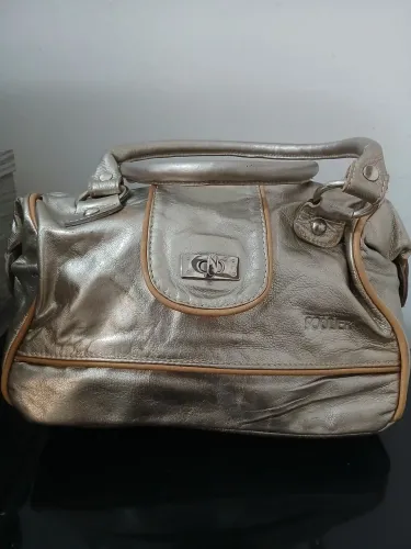 BOLSA DOURADA MARCA SOLIER COURO LEGÍTIMO