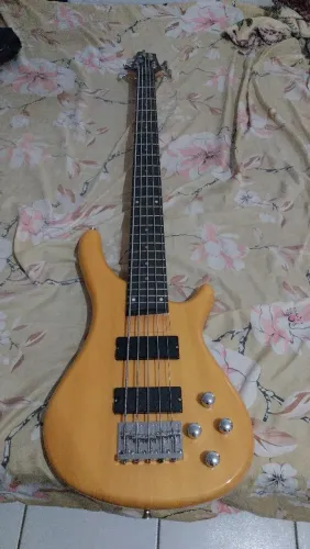 Vendo baixo Giannini 5 cordas ativo