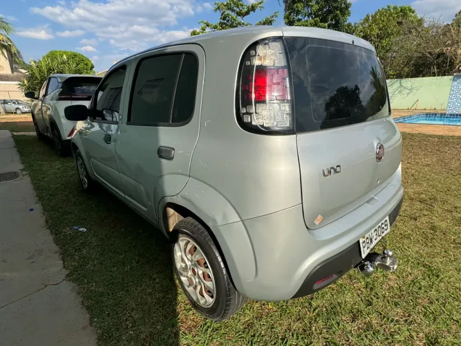 Fiat Uno Attractive 1.0 EVO Fire Flex 8V 5P 2020