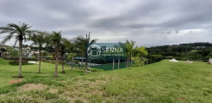 Terreno em Condomínio de Luxo no Bairro Medeiros, Jundiaí-SP 800m² de Área à Venda
