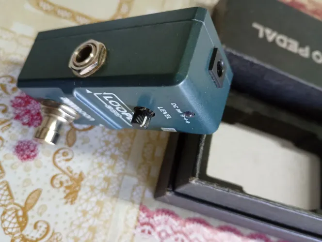 Pedal looper