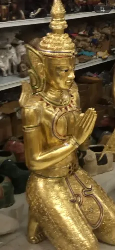 Buda de madeira de 155 cm de joelhos importado da Tailândia peça única dourado