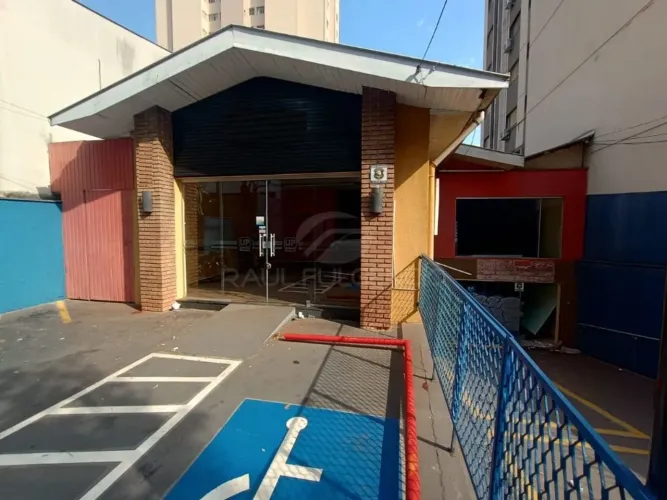 Loja para locação e venda na rua Paranaguá centro com 434 m²