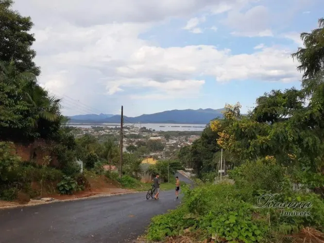 Corre aproveitar terreno urbano localizado em Antonina á venda por R$ 39 mil