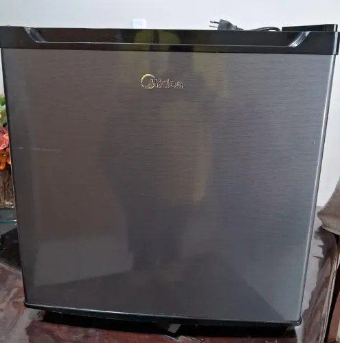 FRIGOBAR MIDEA 45L - MRC06B1-X IN/PT