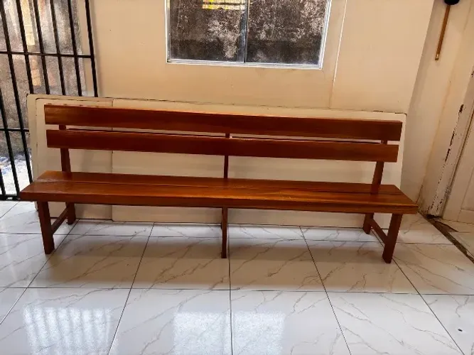 Banco de igreja
