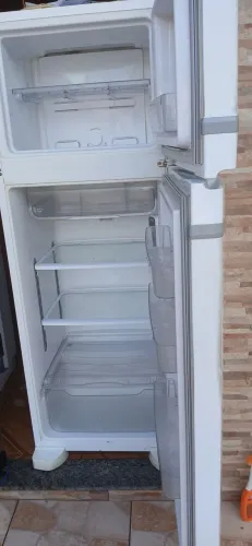 Geladeira CONSUL/Frost free