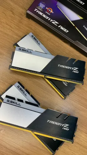 32GB (4X8GB) TRIDENT Z GSKILLS RGB 3600MHZ