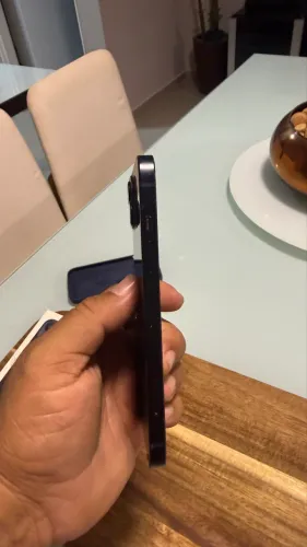 iPhone 13 256GB Meia-noite ? Único Dono, Completo na Caixa