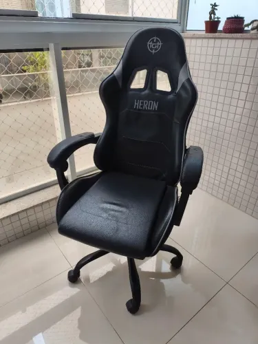 Vendo cadeira gamer TGT Heron TC