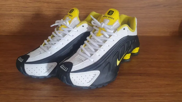 Nike shox R4 4 molas