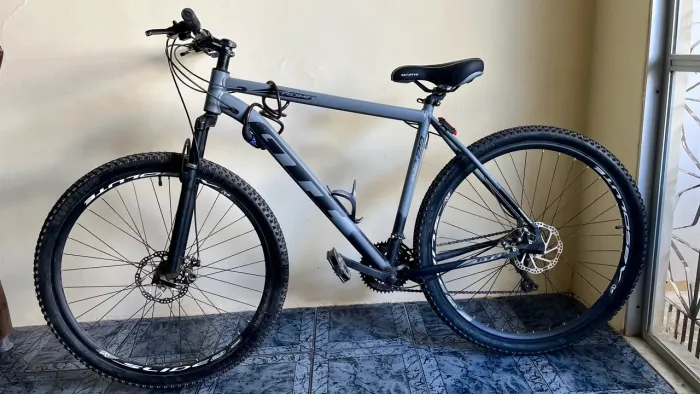 Bicicleta GTI ROMA Aro 29 - Quadro 21 - Shimano - Excelente Estado