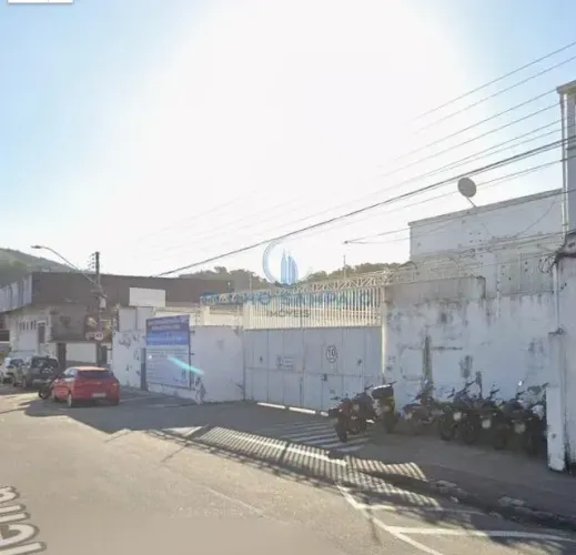 Galpão para aluguel tem 500m² com 1600m² pátio em Ilha de Santa Maria - Vitória - ES