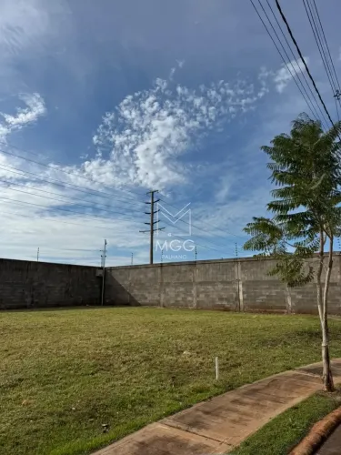 TERRENO CONDOMÍNIO GOLDEN PARK 2