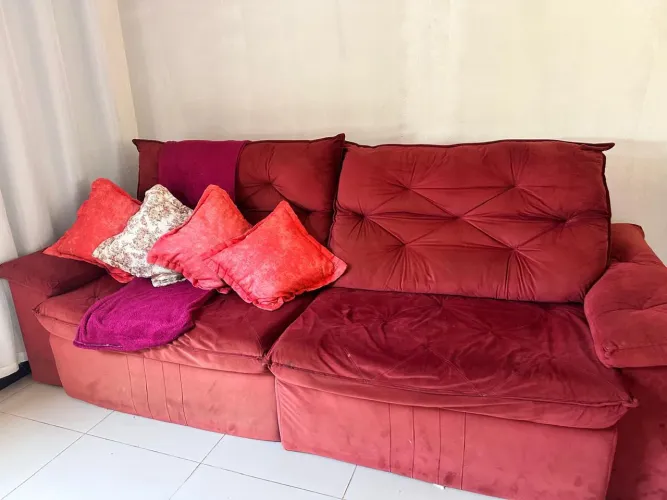 Sofá retrátil reclinável 