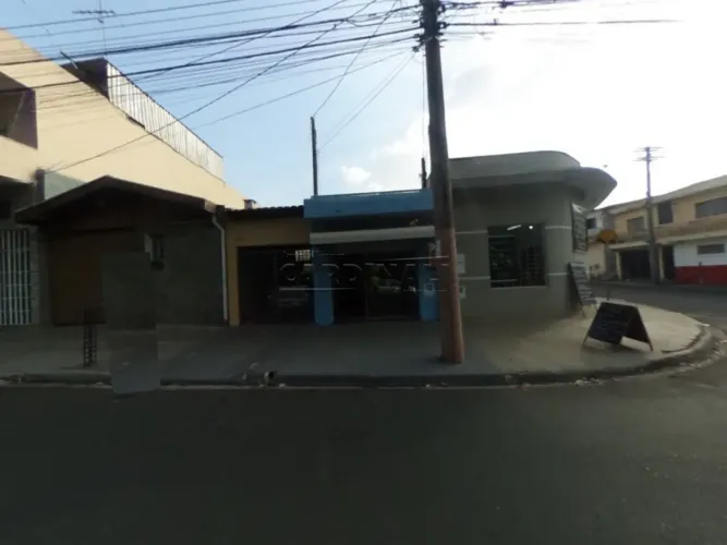 1 salão comercial com 30m2 piso frio 1 banheiro porta de aço e blindex