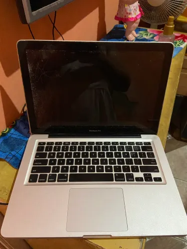 VENDO Macbook Pro 2010 (para CONCERTO ou Retirada de peças)