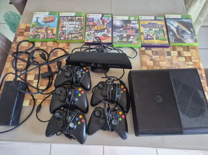 X Box 360 Completo + Jogos + Controles + Kinect