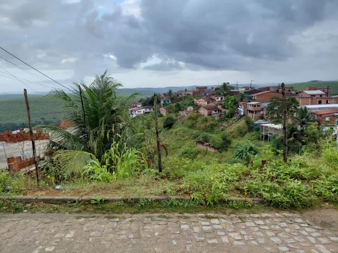 TERRENO À VENDA - SANTO AMARO DO SIRINHAÉM
