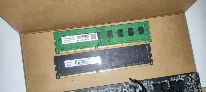 Kit Memória RAM 8GB DDR3 (2x4GB) 1600MHz Desktop