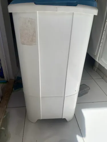 Tanquinho de lavar roupa