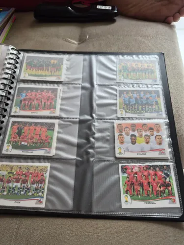 Kit Atualização Copa do mundo 2014, 3 times completos do brasil e todos os escudos de 2014