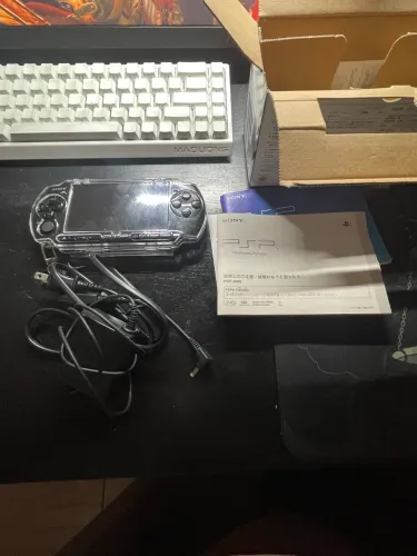 PSP 3000 black piano