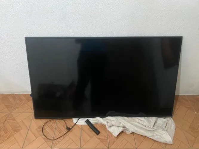 Vendo TV 55 para tirar peças