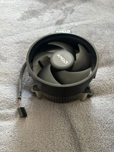 Cooler Original AMD Ryzen Wraith Stealth AM4 - Seminovo