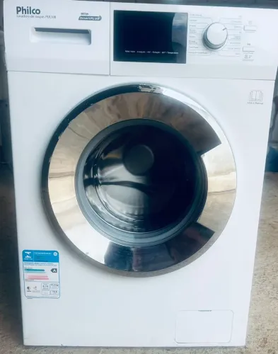 Máquina de lavar Philco com abertura frontal